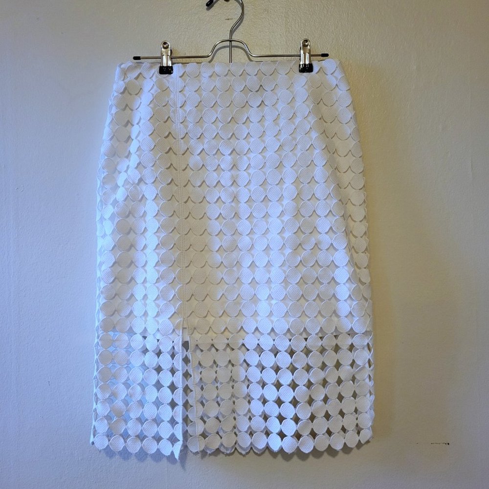 White House Black Market White Pencil Skirt with Circle Overlay Detail Size 6